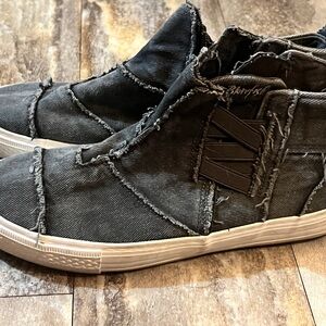 Blowfish Black Distressed Flats